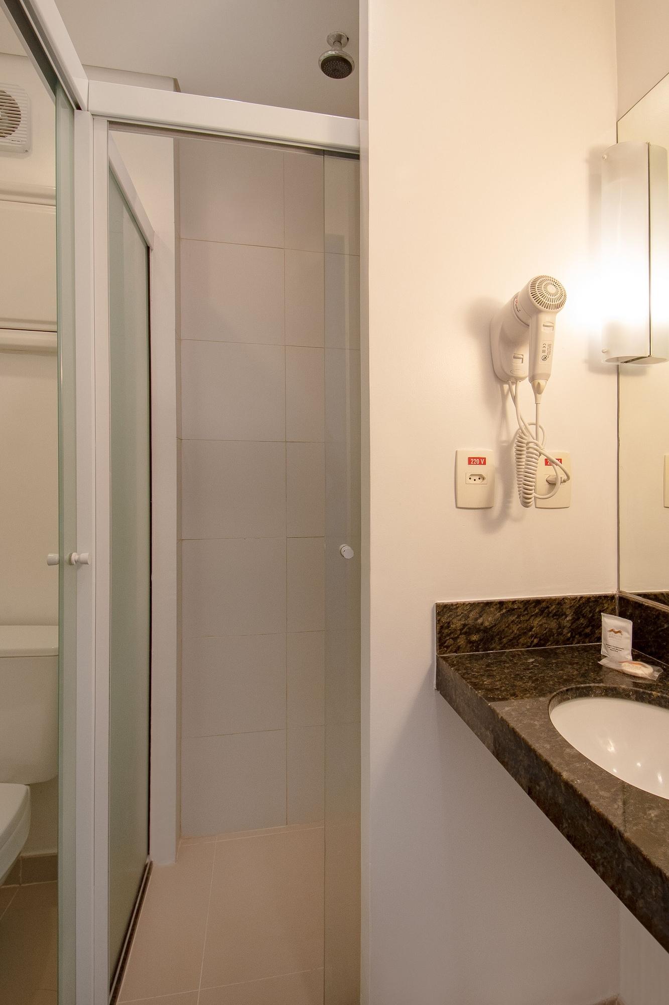 Express Vieiralves Hotel Nin Ngoại thất bức ảnh