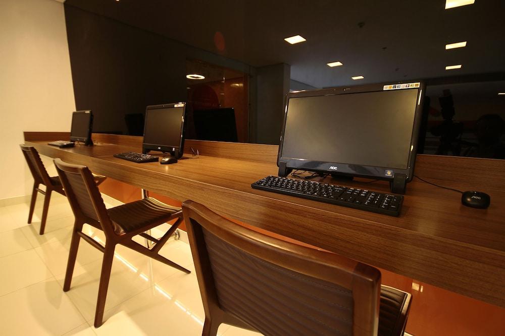 Express Vieiralves Hotel Nin Ngoại thất bức ảnh