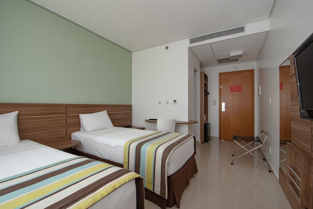 Express Vieiralves Hotel Nin Ngoại thất bức ảnh