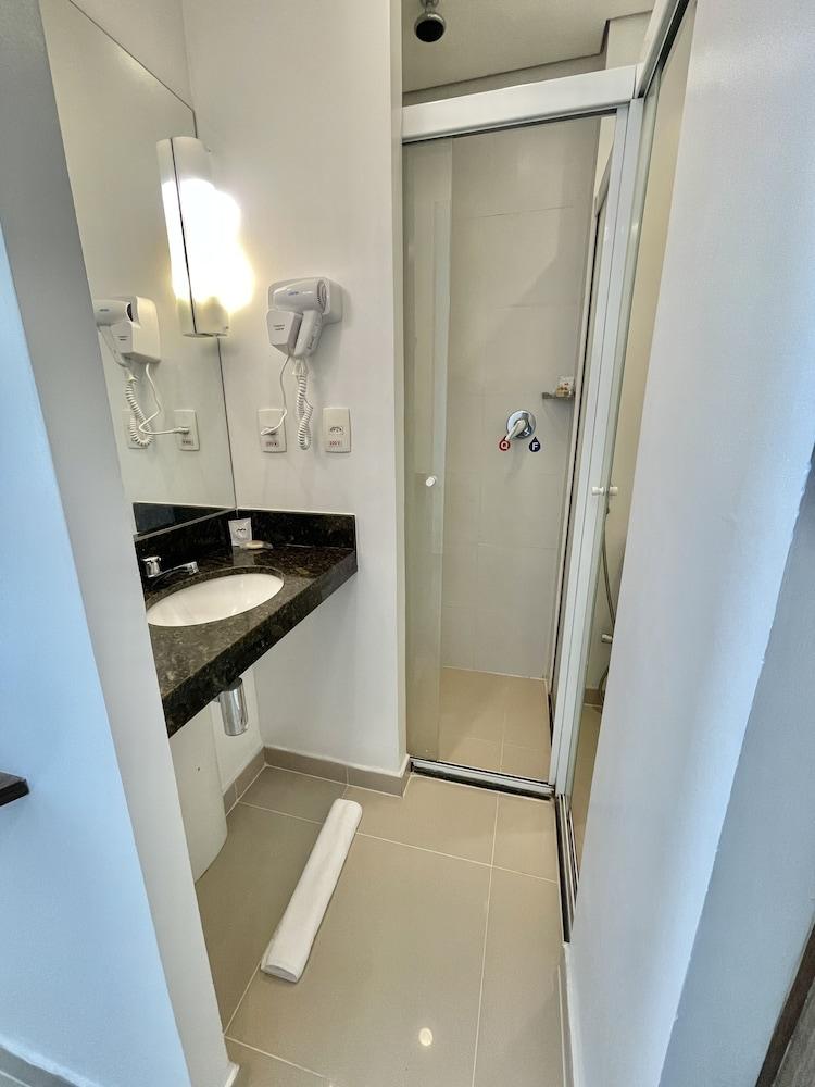 Express Vieiralves Hotel Nin Ngoại thất bức ảnh