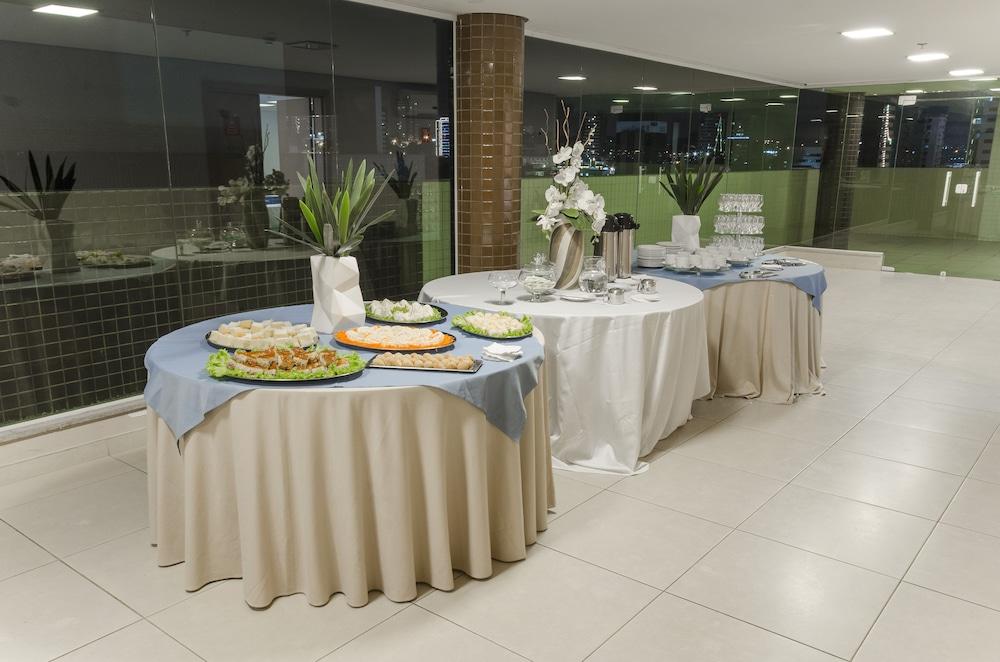 Express Vieiralves Hotel Nin Ngoại thất bức ảnh
